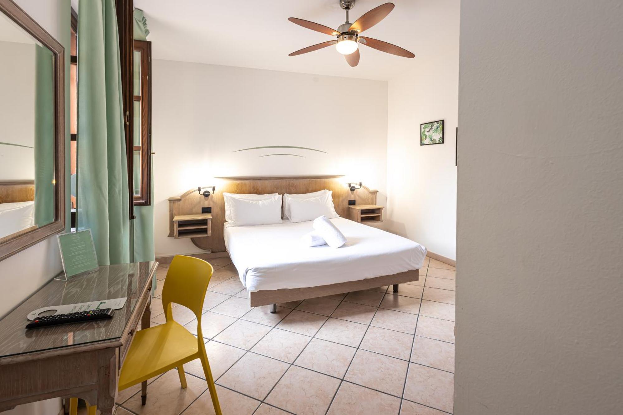 Hotel Tornielli 9 By Lvg Hotel Collection โนวารา ภายนอก รูปภาพ